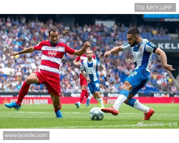 比利亚雷亚尔与格拉纳达精彩对决集锦回顾与分析